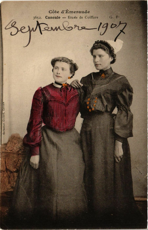 Carte postale ancienne Cote d'emeraude - Cancale - Etude de Coiffure à Cancale