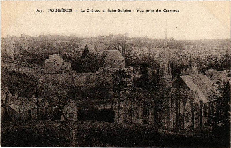 Carte postale ancienne Fougeres - Le Chateau et Saint-Sulpice - Vue prise des Carrieres à Fougères