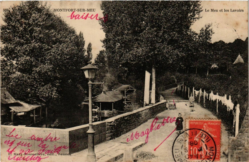 Carte postale ancienne Montfort-sur-Meu - Le Meu et les Lavoirs à Montfort-sur-Meu