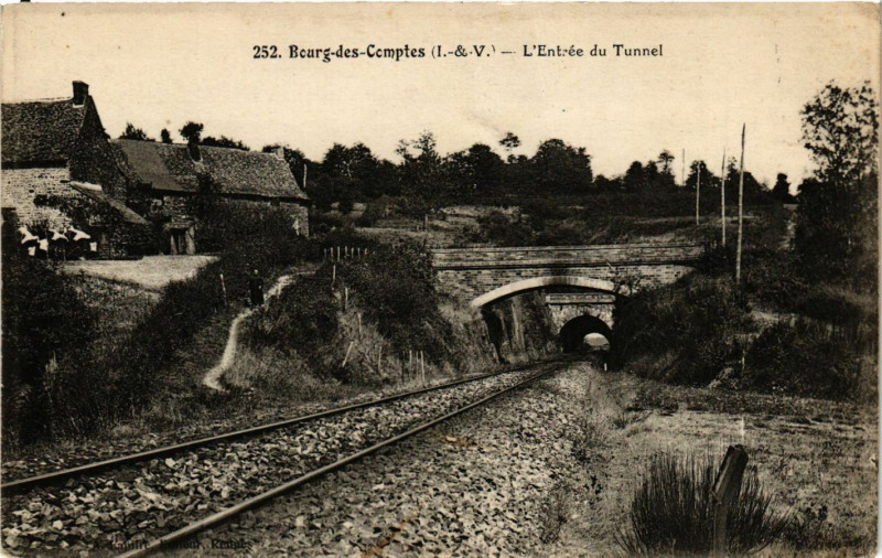 Carte postale ancienne Bourg-des-Comptes (I.-&-V.) - L'Entrée du Tunnel à Bourg-des-Comptes