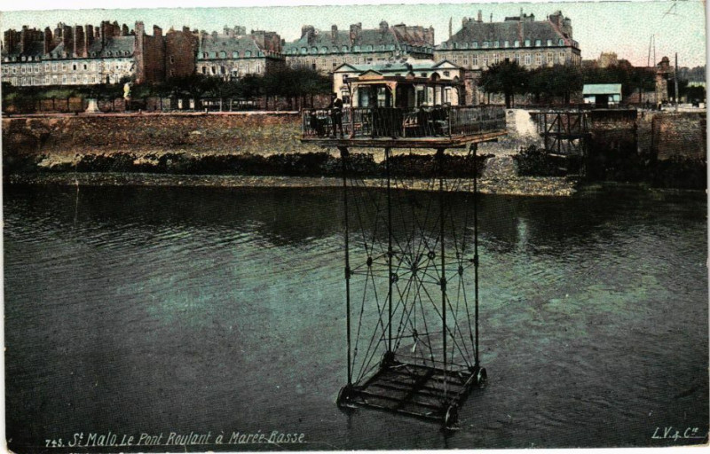 Carte postale ancienne Saint-Malo-Le Pont Routant a Marée Basse à Saint-Malo
