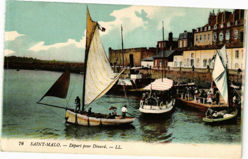 Carte postale ancienne Saint-Malo-Départ pour Dinard à Dinard