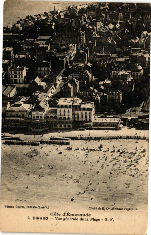 Carte postale ancienne Dinard-Vue générale de la Plage à Dinard