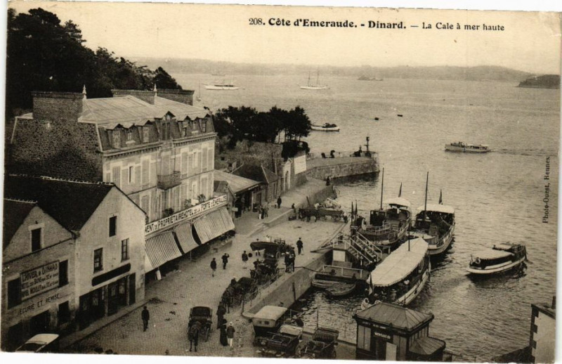 Carte postale ancienne Dinard-La Cale a mer haute à Dinard