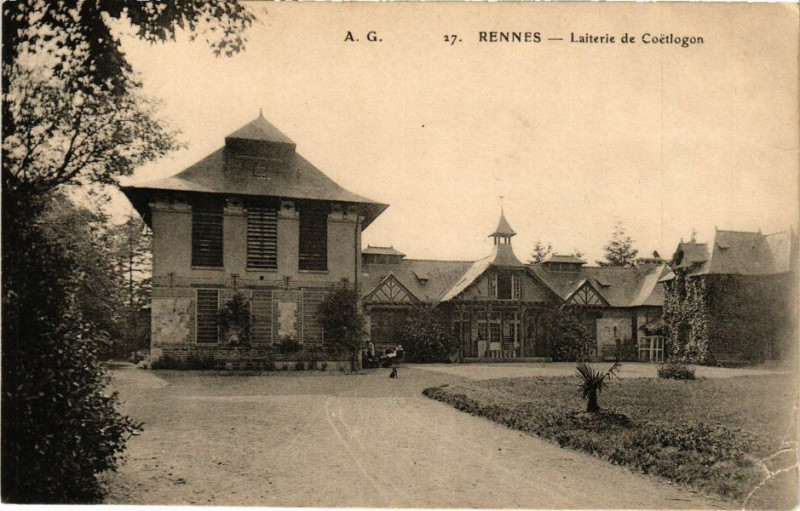 Carte postale ancienne Rennes-Laiterie de Coetlogon à Rennes