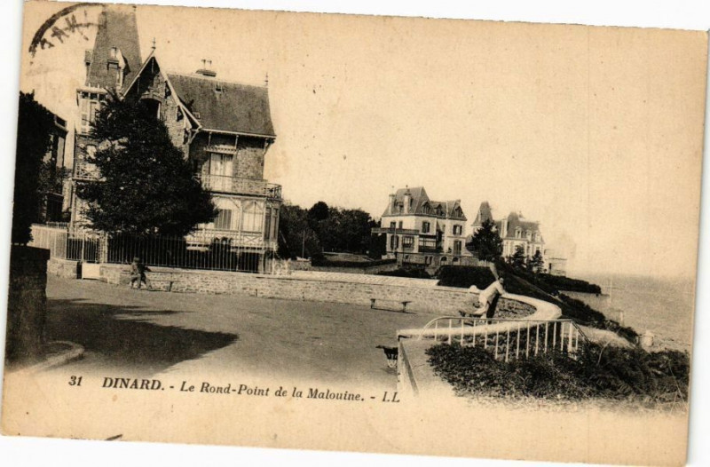 Carte postale ancienne Dinard-Le Rond Point de la Malouine à Dinard
