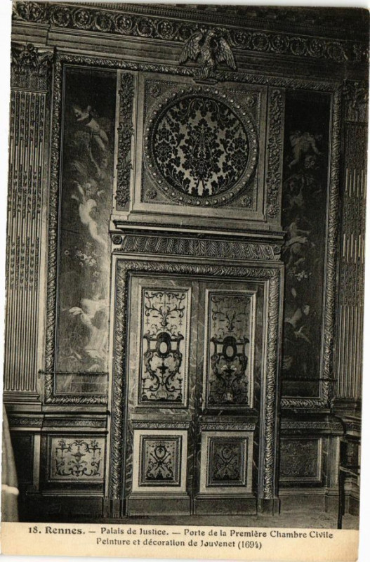 Carte postale ancienne Rennes-Palais de Justice-Porte de la Premiere Chambre Civile à Rennes