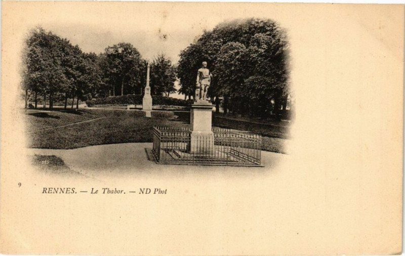 Carte postale ancienne Rennes-Le Thabor à Rennes