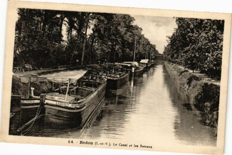 Carte postale ancienne Redon-Le Canal et les Bateaux à Redon