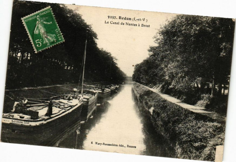 Carte postale ancienne Redon-Le Canal de Nantes a Brest à Redon