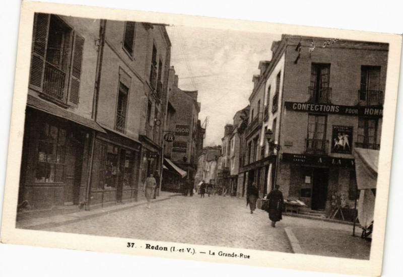 Carte postale ancienne Redon-La Grande Rue à Redon