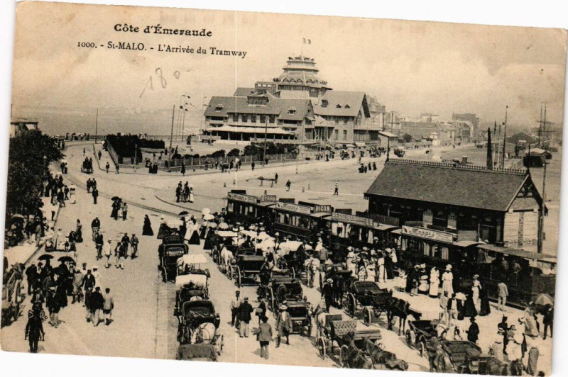 Carte postale ancienne Saint-Malo - l'Arrivée du Tramway à Saint-Malo