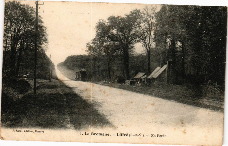 Carte postale ancienne Liffre - En Foret à Liffré
