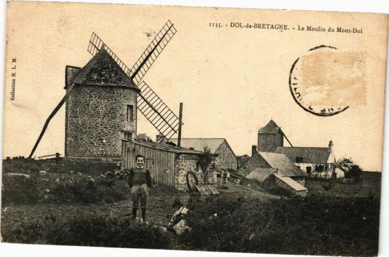 Carte postale ancienne Dol-de-Bretagne - Le Moulin du Mont-Dol à Dol-de-Bretagne