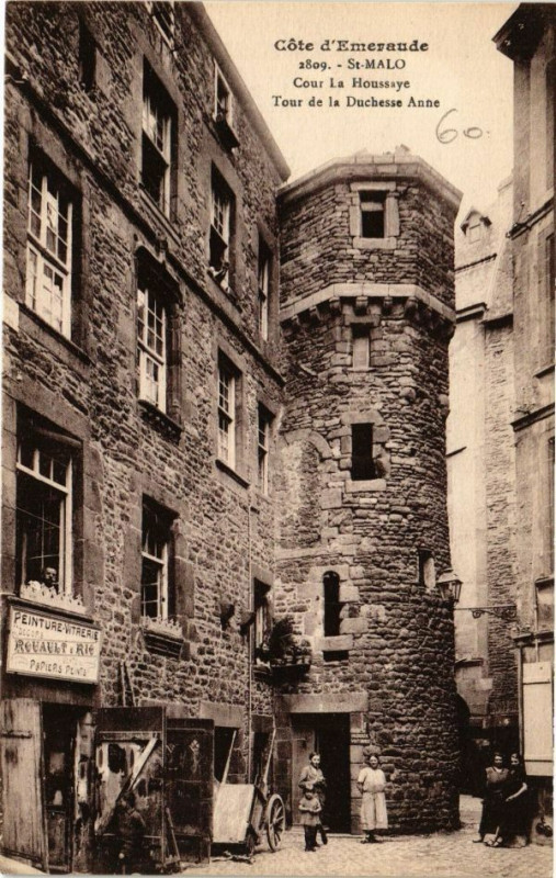 Carte postale ancienne Saint-Malo - Cours La Houssaye - Tour de la Duchesse Anne à Saint-Malo