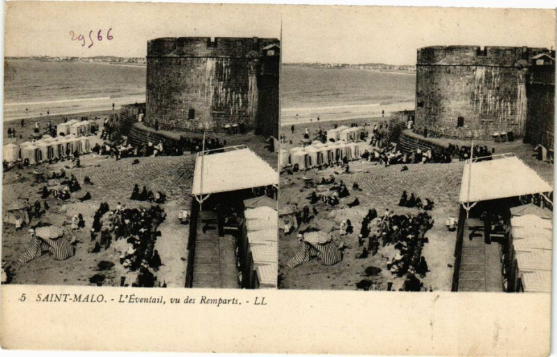 Carte postale ancienne Saint-Malo - L'eventail vu des Remparts à Saint-Malo