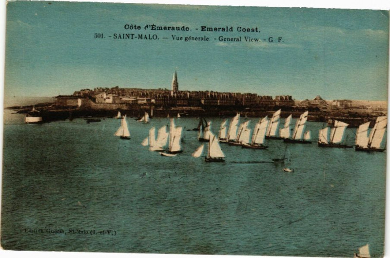 Carte postale ancienne Cote d'Emereude - Emerald Coast - Saint-Malo - Vue générale à Saint-Malo