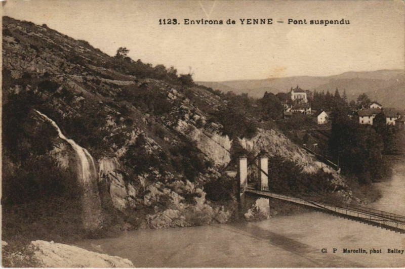 Carte postale ancienne Yenne Environs - Pont Suspendu à Yenne