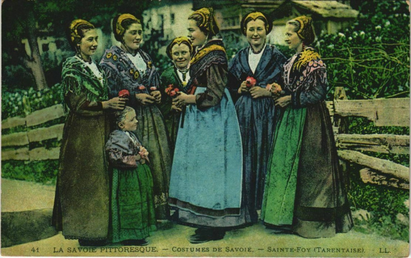 Carte postale ancienne Sainte-Foy-Tarentaise Costumes de Savoie -Tarentaise - Types à Sainte-Foy-Tarentaise