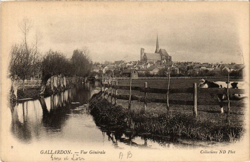 Carte postale ancienne Gallardon - Vue générale à Gallardon