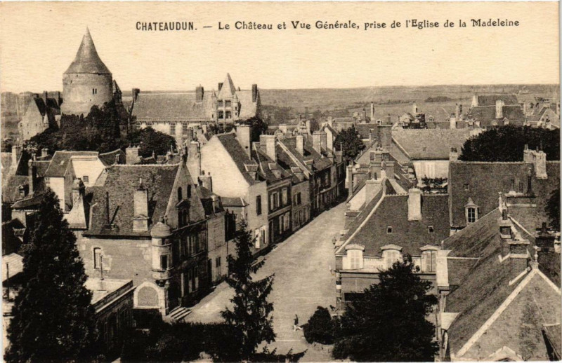 Carte postale ancienne Chateaudun - Le Chateau et Vue générale à Châteaudun