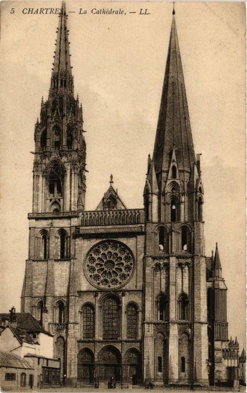 Carte postale ancienne Chartres - La Cathédrale à Chartres