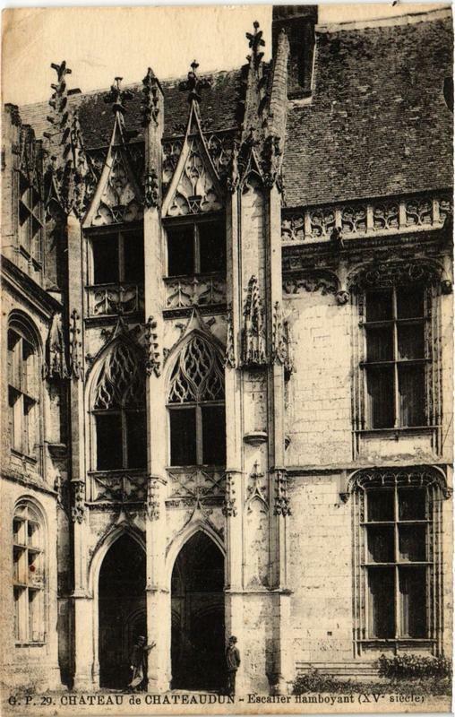 Carte postale ancienne Chateau de Chateaudun-Escalier flamboyant