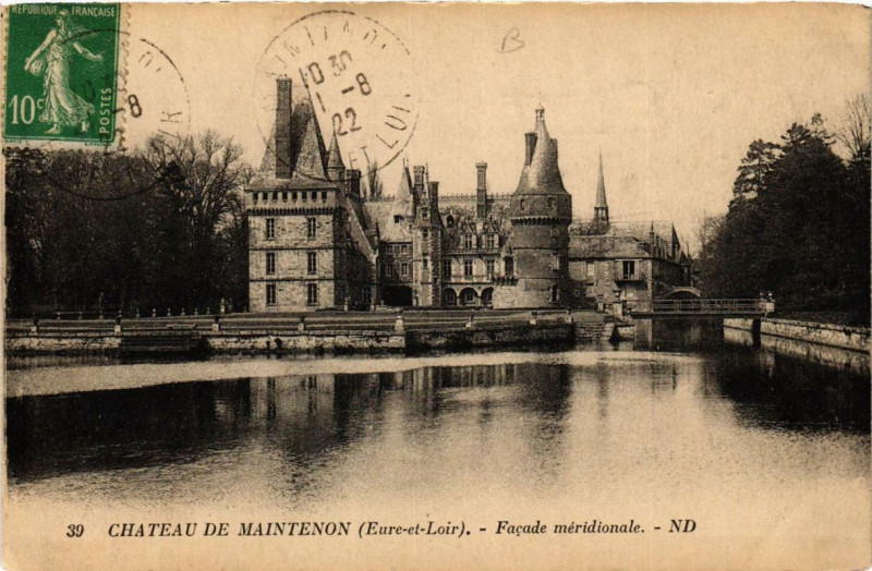 Carte postale ancienne Chateau de Maintenon-Facade méridionale à Maintenon