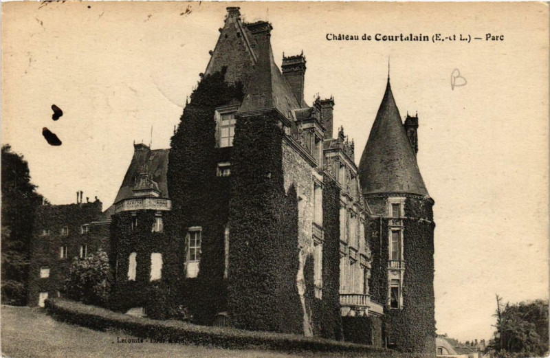 Carte postale ancienne Chateau de Courtalain - Parc