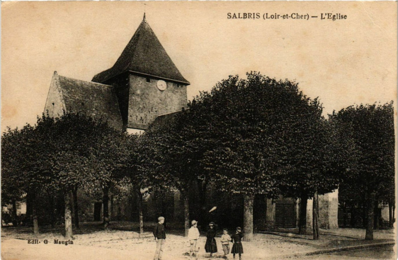 Carte postale ancienne Salbris - L'Eglise à Salbris