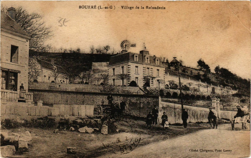 Carte postale ancienne Bourre - Village de la Rolanderie