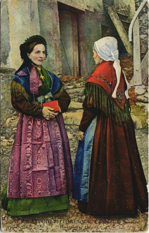 Carte postale ancienne Hauteluce Costumes de Savoie - Femmes - Types à Hauteluce