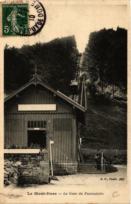 Carte postale ancienne Le Mont-Dore La Gare du Funiculaire à Mont-Dore