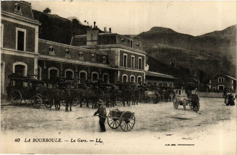 Carte postale ancienne La Bourboule La Gare à La Bourboule