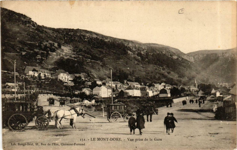 Carte postale ancienne Le Mont-Dore Vue prise de la Gare à Mont-Dore