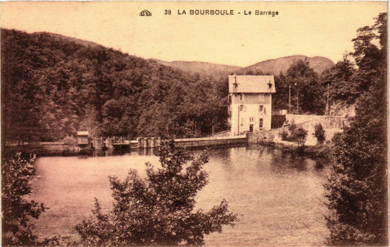 Carte postale ancienne La Bourboule Le Barrage à La Bourboule