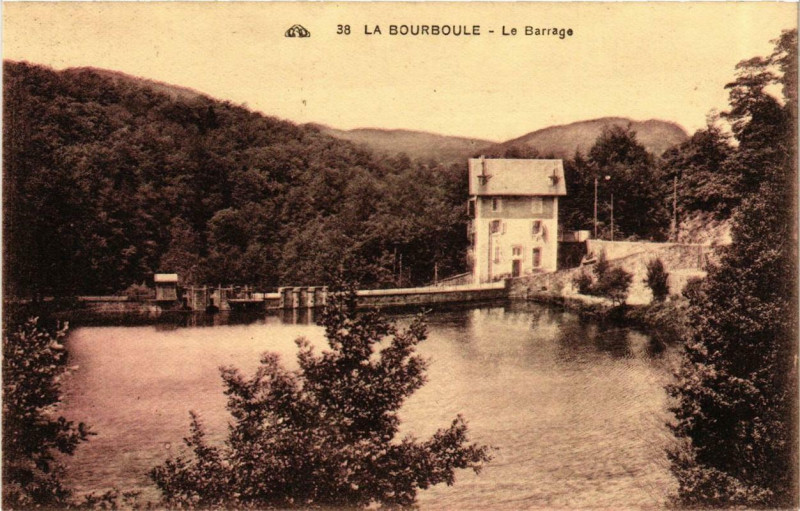 Carte postale ancienne La Bourboule Le Barrage à La Bourboule