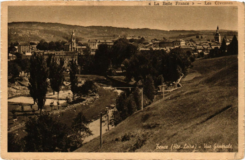 Carte postale ancienne La Belle France - Les Cevennes - Tence - Vue générale à Tence