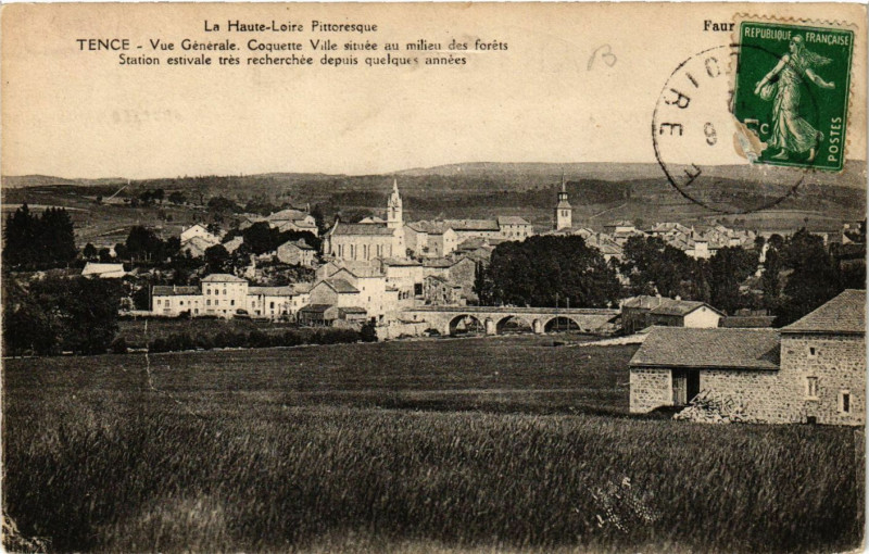 Carte postale ancienne Tence - Vue générale Coquette Ville située à Tence