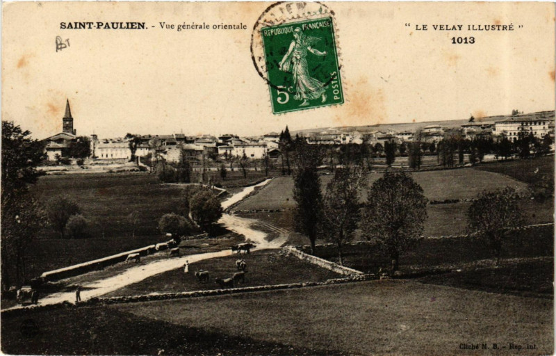 Carte postale ancienne Saint-Paulien - Vue générale orientale - Le Velay Illustre à Saint-Paulien