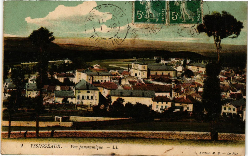 Carte postale ancienne Yssingeaux - Vue panoramique à Yssingeaux