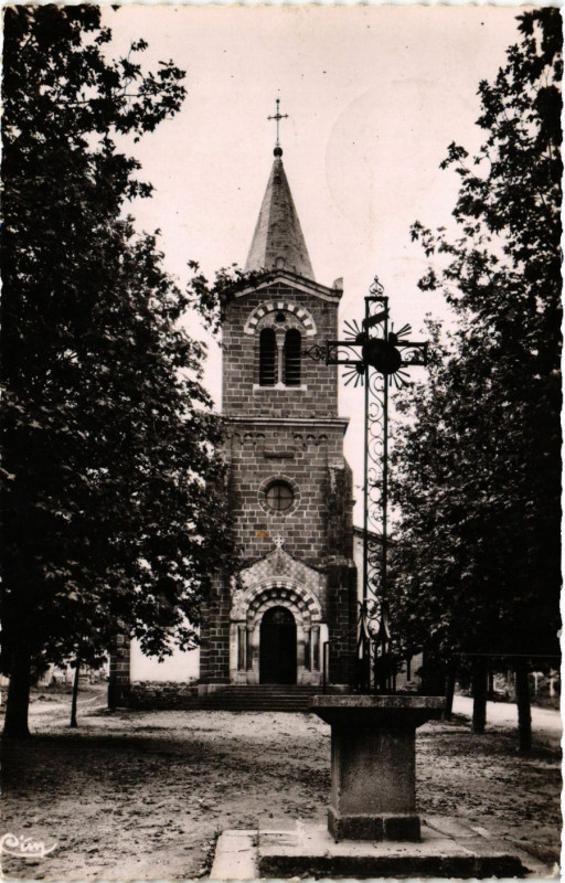 Carte postale ancienne Vorey - L'Eglise à Vorey