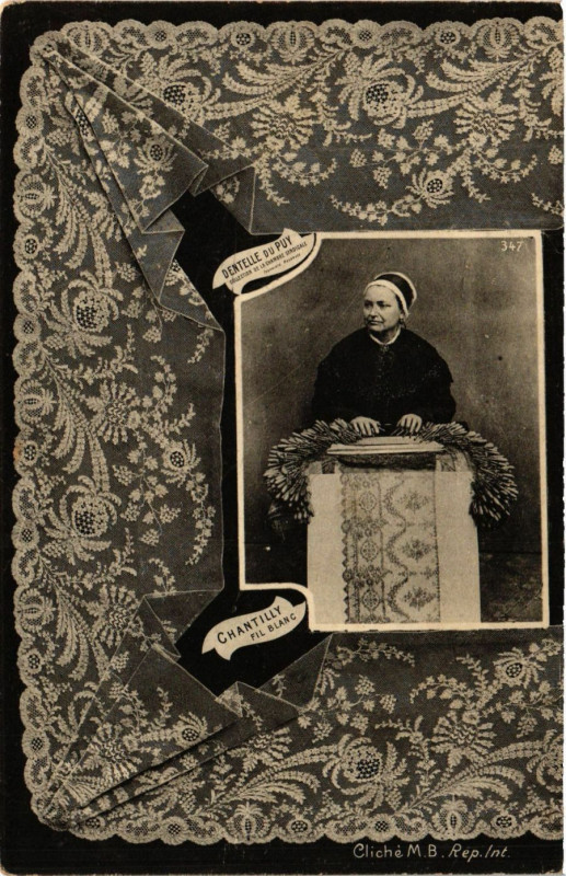 Carte postale ancienne Le Puy - Dentelle du Puy - Folklore
