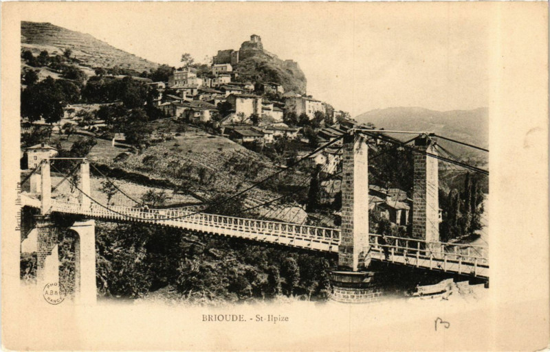 Carte postale ancienne Brioude - Saint-Ilpize à Brioude
