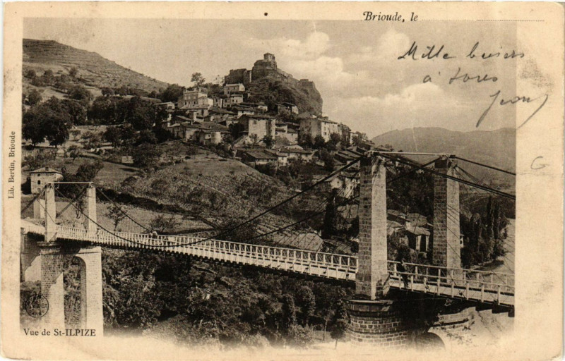 Carte postale ancienne Brioude - Vue de Saint-Ilpize à Brioude