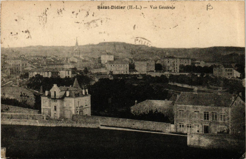 Carte postale ancienne Saint-Didier - Vue générale