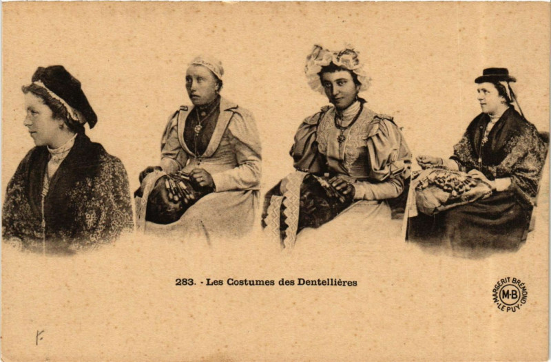 Carte postale ancienne Les Costumes les Dentellieres - Folklore