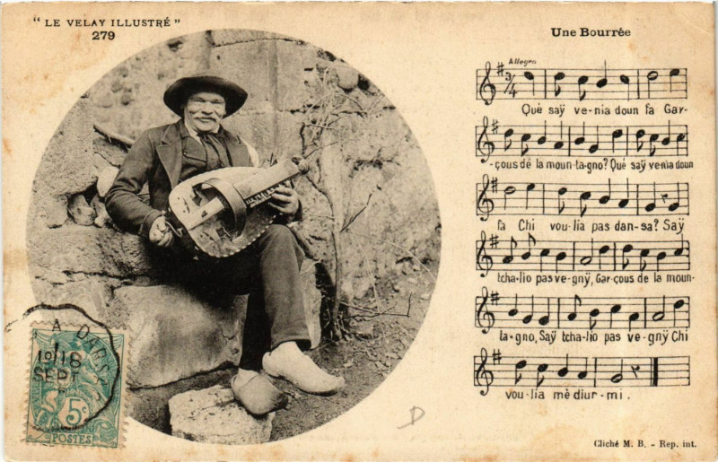 Carte postale ancienne Velay - Une Bourrée - Type - Folklore