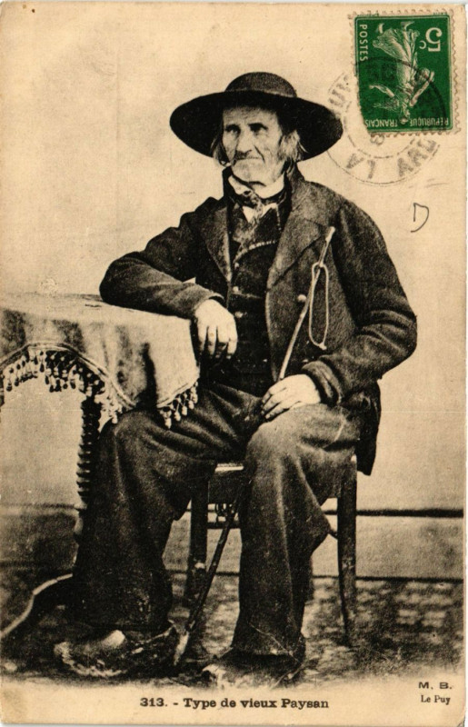 Carte postale ancienne Type de vieux paysay - Folklore