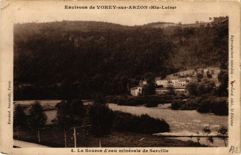 Carte postale ancienne Vorey-sur-Arzon - Env. - La source d'eau minerale de Serville à Vorey